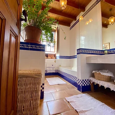 Alojamento de Acomodação e Pequeno-almoço La Rayuela 5*