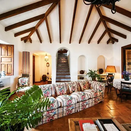 La Rayuela Boutique 4*