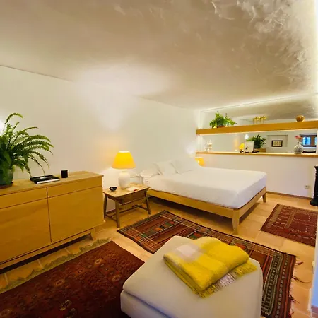 La Rayuela Boutique 4*